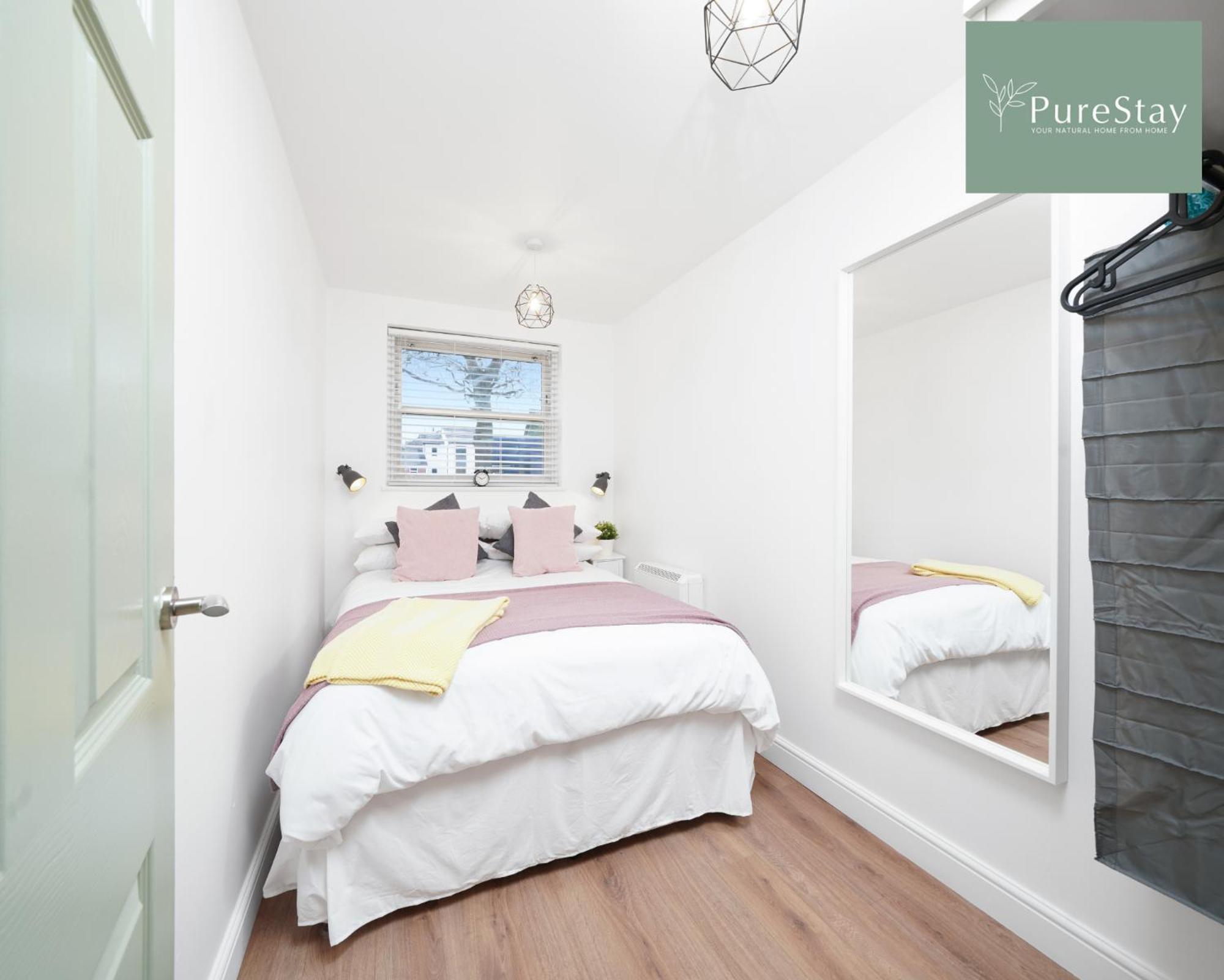 Stunning Two Bed Leamington Apartment With Free Wifi By Purestay Short Lets & Serviced Accommodation Eksteriør billede