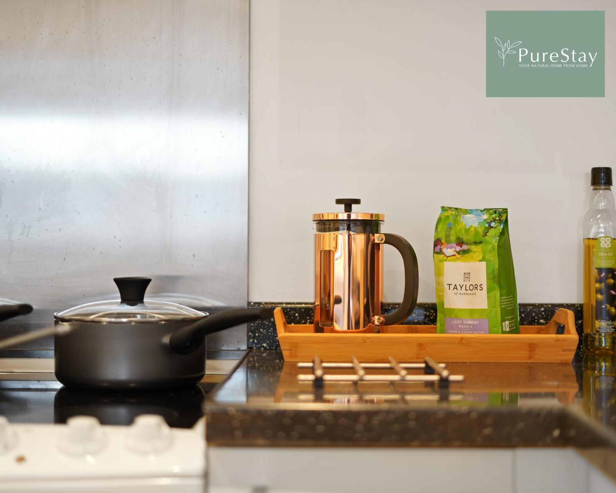 Stunning Two Bed Leamington Apartment With Free Wifi By Purestay Short Lets & Serviced Accommodation Eksteriør billede